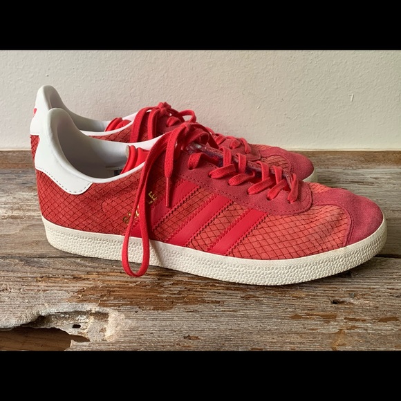 hot pink adidas gazelles